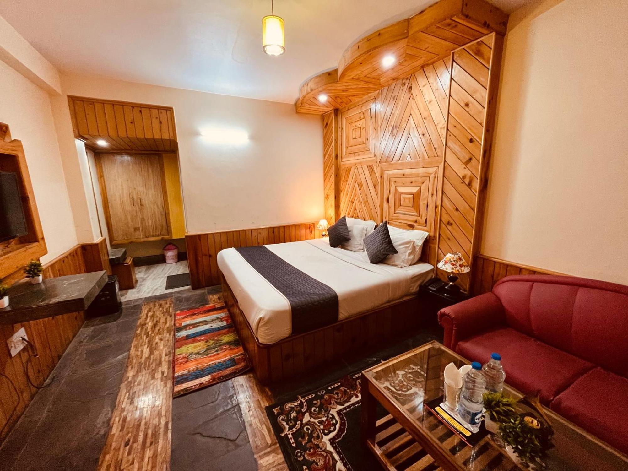 The Hollywood Vibes - #Riverview #Premium Rooms #Prime Location #Most Awarded #Parking #Top Rated #Open Terrace #Best Selling Hotel In Manali Extérieur photo